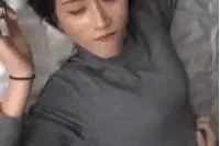 妹子我能参与挠痒痒这个游戏吗？图片