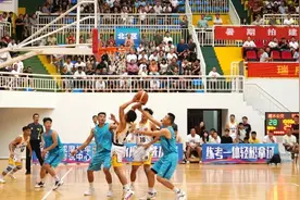 巅峰对决，篮球争霸赛圆满落幕图片