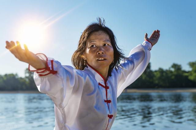 太极拳论与峨眉玉女拳三步内功理论——是拳术内功理论的天花板