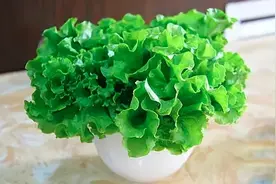 临近春节，不论家里多困难，这6种蔬菜记得买，寓意兔年花开富贵图片