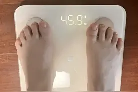 一天竟然能胖 3 斤！？真人实测揭露体重的秘密……图片