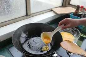 看看婆婆给媳妇准备的盒饭食谱，天天不重样，好吃营养还省钱图片