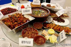 热乎乎的“绵州宴”欢送新兵踏征程图片