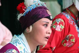 豫剧演员回应冒高温演出：戏比天大，绝不是为了碎银几两图片