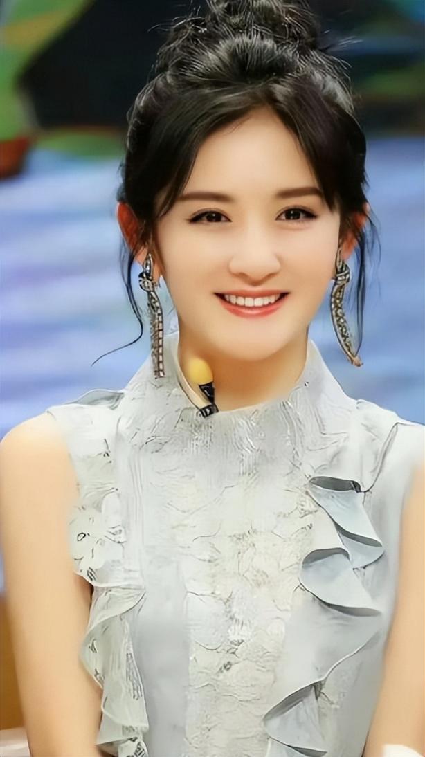 娱乐圈的人走茶凉,在41岁的谢娜身上体现得淋漓尽致(谢娜年龄多大)