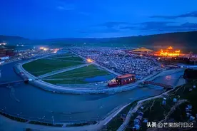 四川白玉县，与西藏交界风景秀丽，有世界上最大的尼姑岛图片