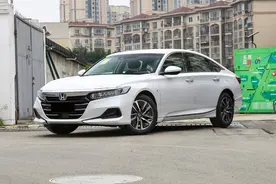 雅阁2022款 锐·混动 2.0L 锐酷版车主用车感受图片