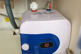冬季生活用水，你会选小厨宝还是即热水龙头，听听内行人的看法图片
