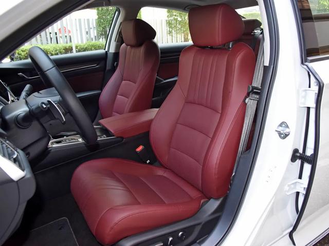 年轻人的B级家轿，颜值与实力兼备，油耗不高，带你看本田雅阁