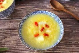 熬小米粥直接下锅煮，难怪熬不出米油，教你正确煮法，浓稠又好喝图片