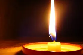 守夜人不是喝酒，就是打牌，为什么还要他们守夜？看完涨知识图片