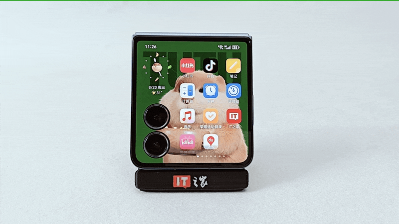 荣耀Magic V Flip2高定款上手体验：都在夸好看，但其实更好用