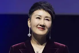 长春籍演员张凯丽向家乡捐款100万图片