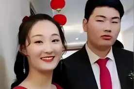 离婚仅一年多，24岁陈亚男和22岁朱小伟的生活，却有了天壤之别图片