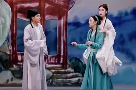 小品《千年就一回》火了，观众乐了，小婉管乐出名了图片