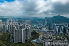 航拍贵阳云岩区未来方舟，算是贵阳第二大的楼盘综合体吗？图片