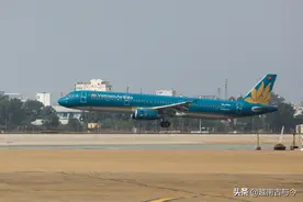 越南“躺平”后迎五一黄金周，民众出游热情高，出行车票一票难求图片