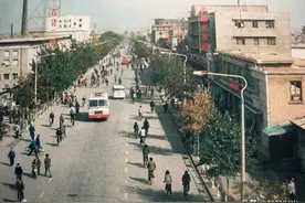 80年代大同老照片：大西街，少年宫，皇城街，鼓楼，展览馆图片