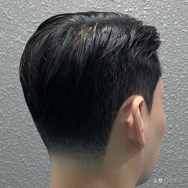 今年推荐这3种"短发",清爽不油腻(男生大长脸剪什么发型好看) - 趣测