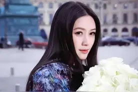 田海蓉：40岁丧母又丧夫，独自养女儿，47岁的她将人生活成大女主图片