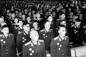 1955年授衔的1048名开国将帅，如今仅有2人仍健在，他们是谁？图片
