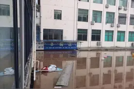 又一医院被洪水淹没！CT、磁共振、DR、钼靶全部损坏图片