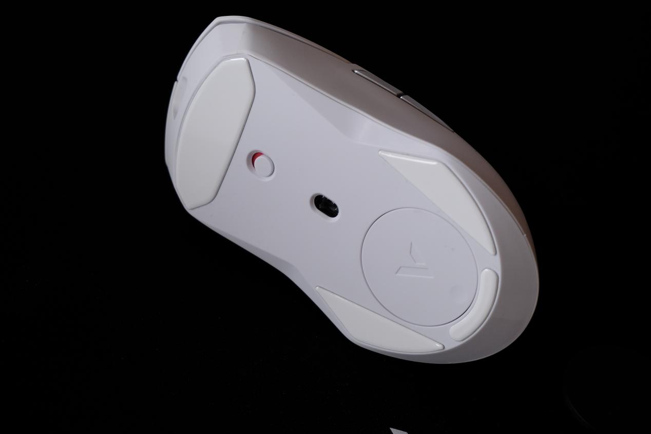 开启游戏硬核模式，雷柏VT9震撼来袭