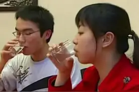 湖南女孩刘静“千杯不醉”，喝酒像喝水，医生：这是病图片