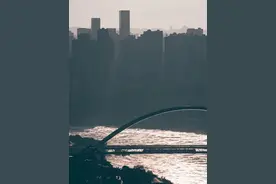 重庆，一路奔流图片