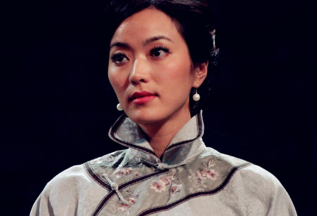 邵兵老婆张培:为家庭放弃事业,丈夫低谷时伴他左右,不离不弃
