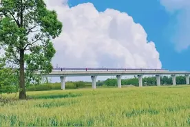 藏在地铁站里的那些“字”，这些站里你一定见过！图片