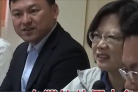 砍完劳工休假又砍学生寒暑假，蔡英文为什么总和放假这事过不去图片