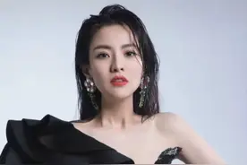 出走央视直播惨淡，错爱撒贝宁无缘春晚，走错这三步她让人太可惜图片
