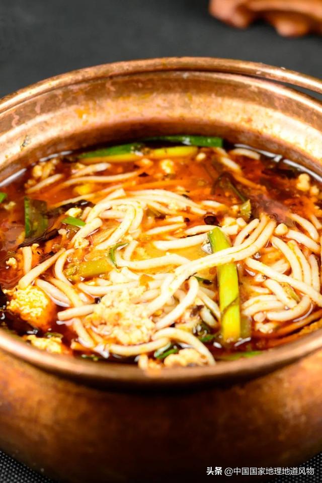 在中国，为什么北方的臭豆腐一枝独秀，南方的臭豆腐百花齐放？