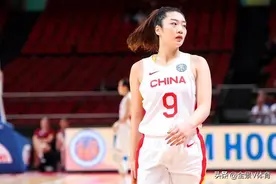 锁定小组第2！李梦16分，全队5人上双，中国女篮26分大胜比利时图片