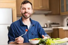 男性过了50岁后，多食这5样，每周两次，补肝益肾，回到20岁图片