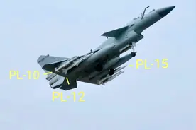 始终处于空战优势：歼10C挂PL15，获全场压制力，始终追着对方打图片