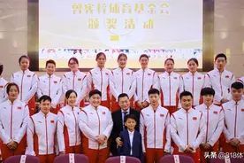 香港巨富重奖奥运冠军2520万!马龙当代表领奖,全红婵没到也分45万图片