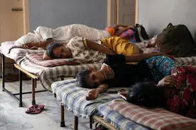 印度奇怪村庄摘子宫成“潮流”，为进甘蔗园工作，争相排队做手术图片