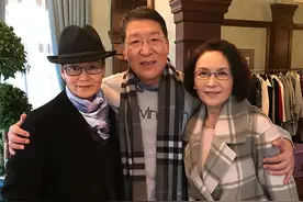 潘虹同框宋晓英，见识到什么叫真正的优雅，快70岁了还都这么漂亮图片