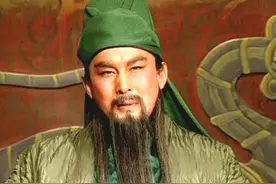 为何关羽的雕像，大多眼睛总是闭着的？老木匠直言：这是个忌讳图片