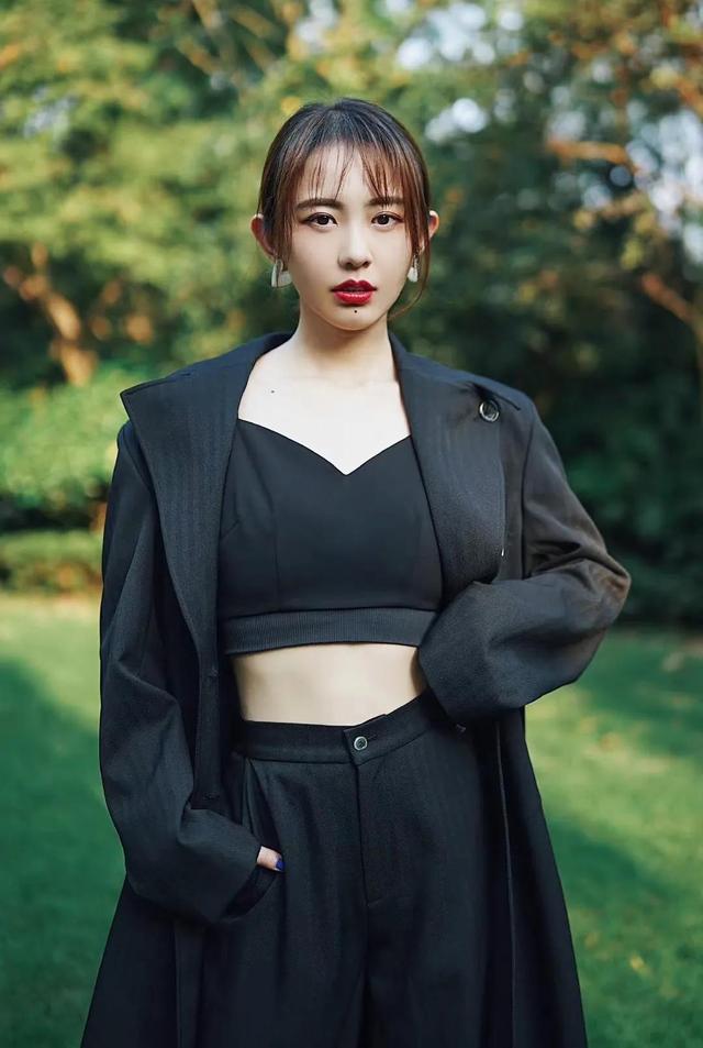 山东美女演员孙耀琦