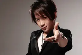 “魔术师”刘谦：深陷跪日本人丑闻，因为一个视频，从此告别春晚图片