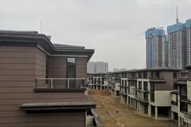 为啥有人说：高层和别墅混合的小区，不能买？图片