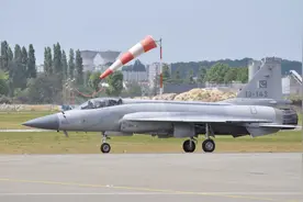 中国的战机，不是用来压价的，如果阿根廷只图便宜，就该找印度买图片