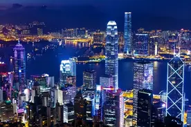 内地人去香港只能待7天，而外国游客可以至多停留90天，这是为何图片