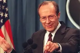 1980年，美国提出大武库计划，邀请中国加入北约，中国为何拒绝？图片