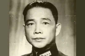 05年汪精卫儿子回国祭拜，看到父母的跪像后，含泪说了9个字图片