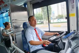 如果没有他们，房县人的生活将不敢想像！图片