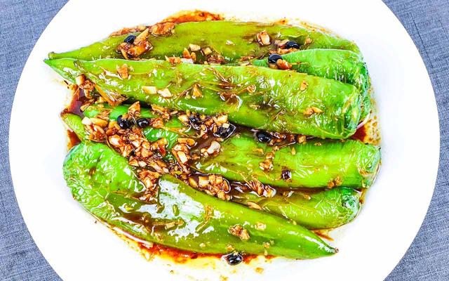 7月，绝不可错过！这5种青椒“绝配”吃法，比肉香，一上桌就光盘